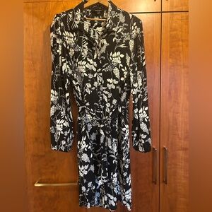 NWOT Well Worn Black and White floral Shirtdress women’s size L crepe Tie-waist